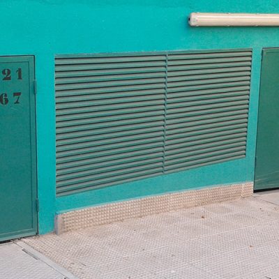 Puertas y rejillas de ventilación